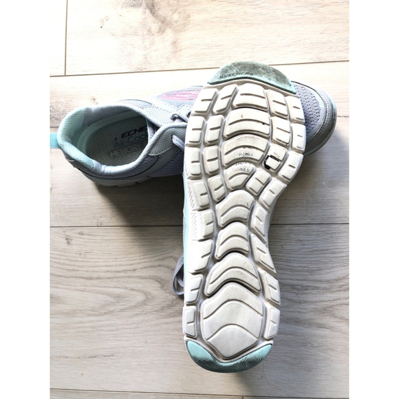 Skechers Women's Sneakers Gray Mint Size 9 - Picture 3 of 4
